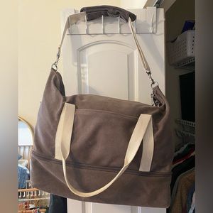 Lo & Sons Catalina Deluxe Small Weekender